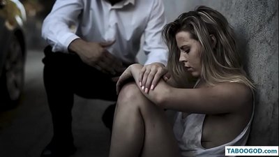 Kinky rakontoj: senhejma adoleskulino